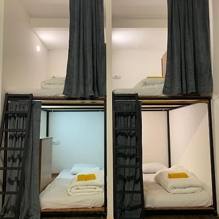 Spanglish Hostel Бенидорм Екстериор снимка