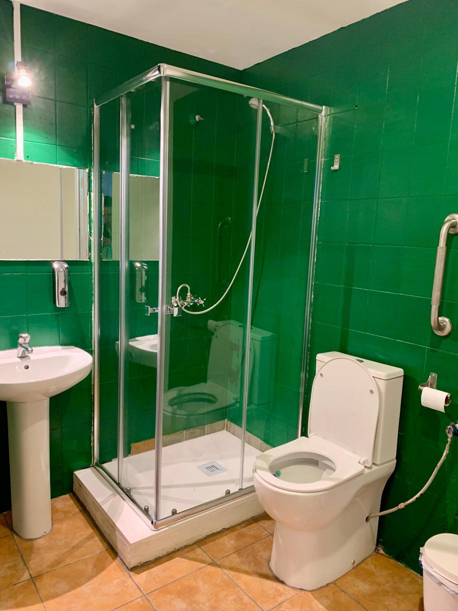 Spanglish Hostel Бенидорм Екстериор снимка